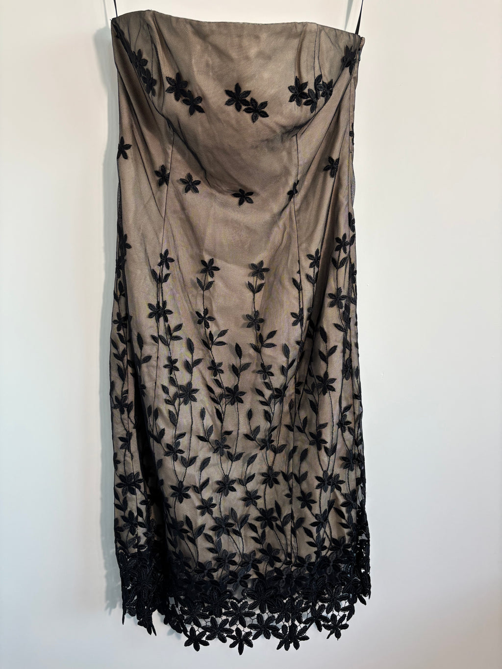 Coast Black & Nude Floral Embroidered Strapless Dress – UK 12