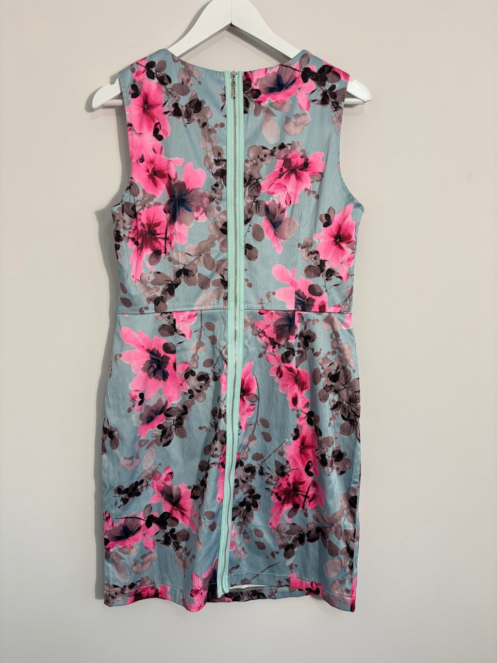 Apricot Floral Sleeveless Shift Dress – Blue/Pink – UK 14