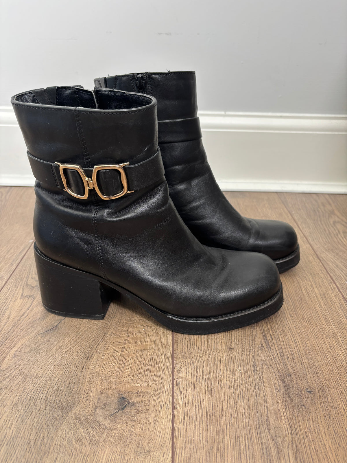 M&S Black Leather Ankle Boots Gold Buckle Block Heel Side Zip UK 6