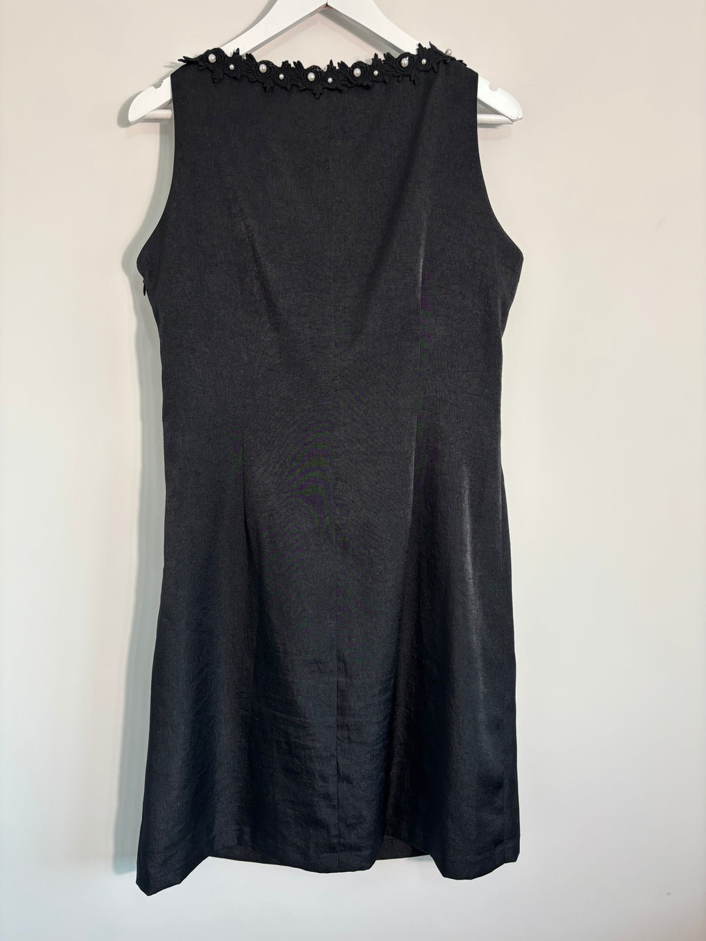 Wanko Black Embellished Sleeveless Shift Dress – Size 14