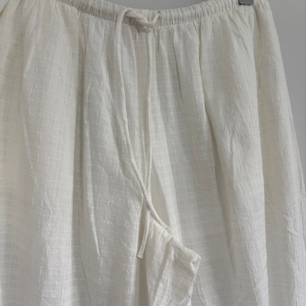 Bershka White Textured Balloon Trousers – Size Large (Approx 12-14)
