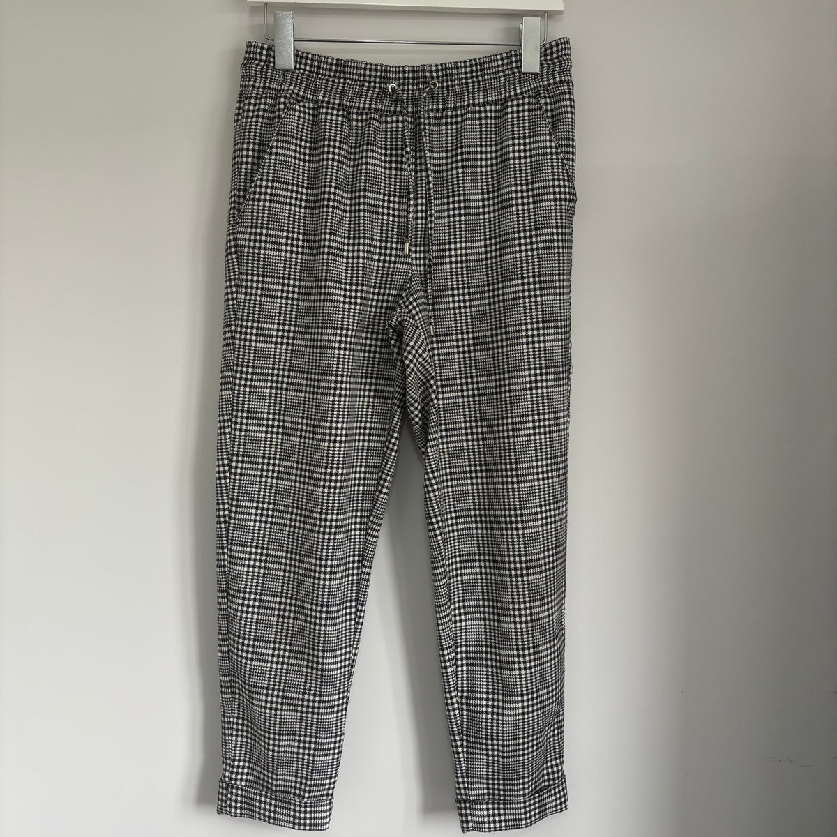 Bershka Short Trousers Size Medium