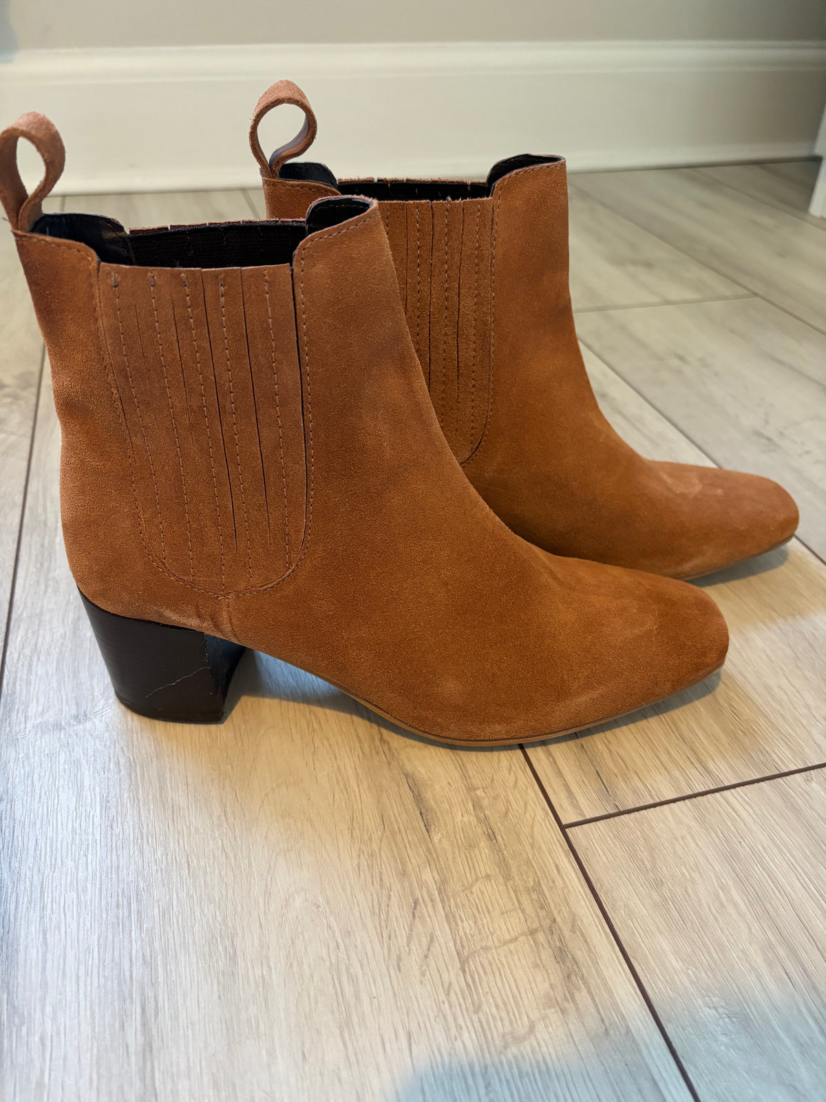 Monsoon Tan Suede Chelsea Ankle Boots – Size 38 / UK 5