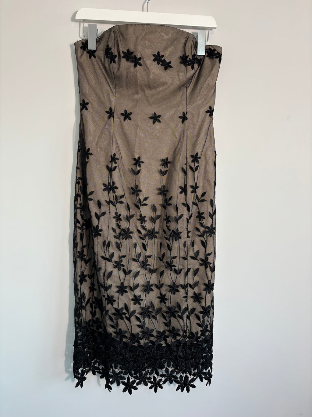 Coast Black & Nude Floral Embroidered Strapless Dress – UK 12
