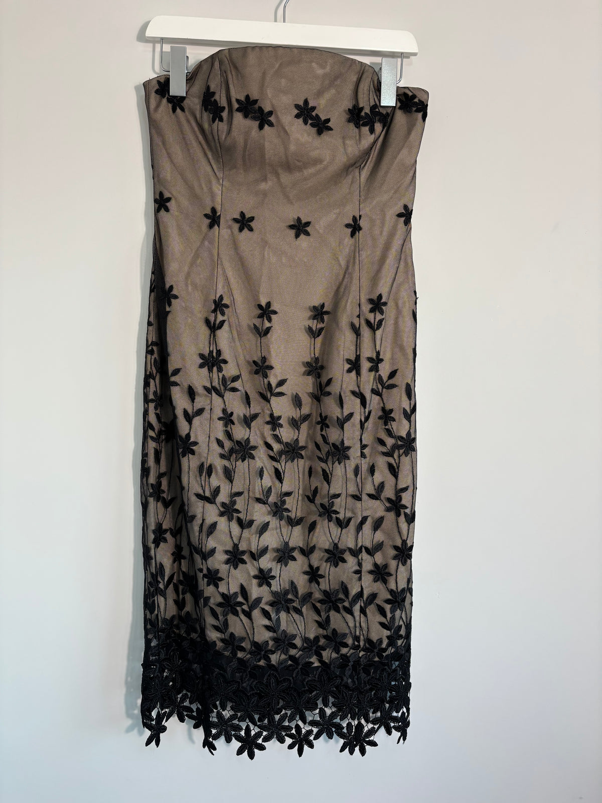 Coast Black & Nude Floral Embroidered Strapless Dress – UK 12