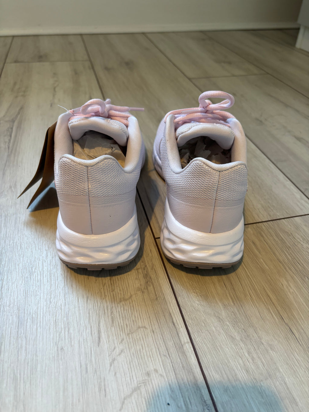 Nike Revolution 6 Nature Women’s Trainers UK 4 EU 37.5 Brand New!