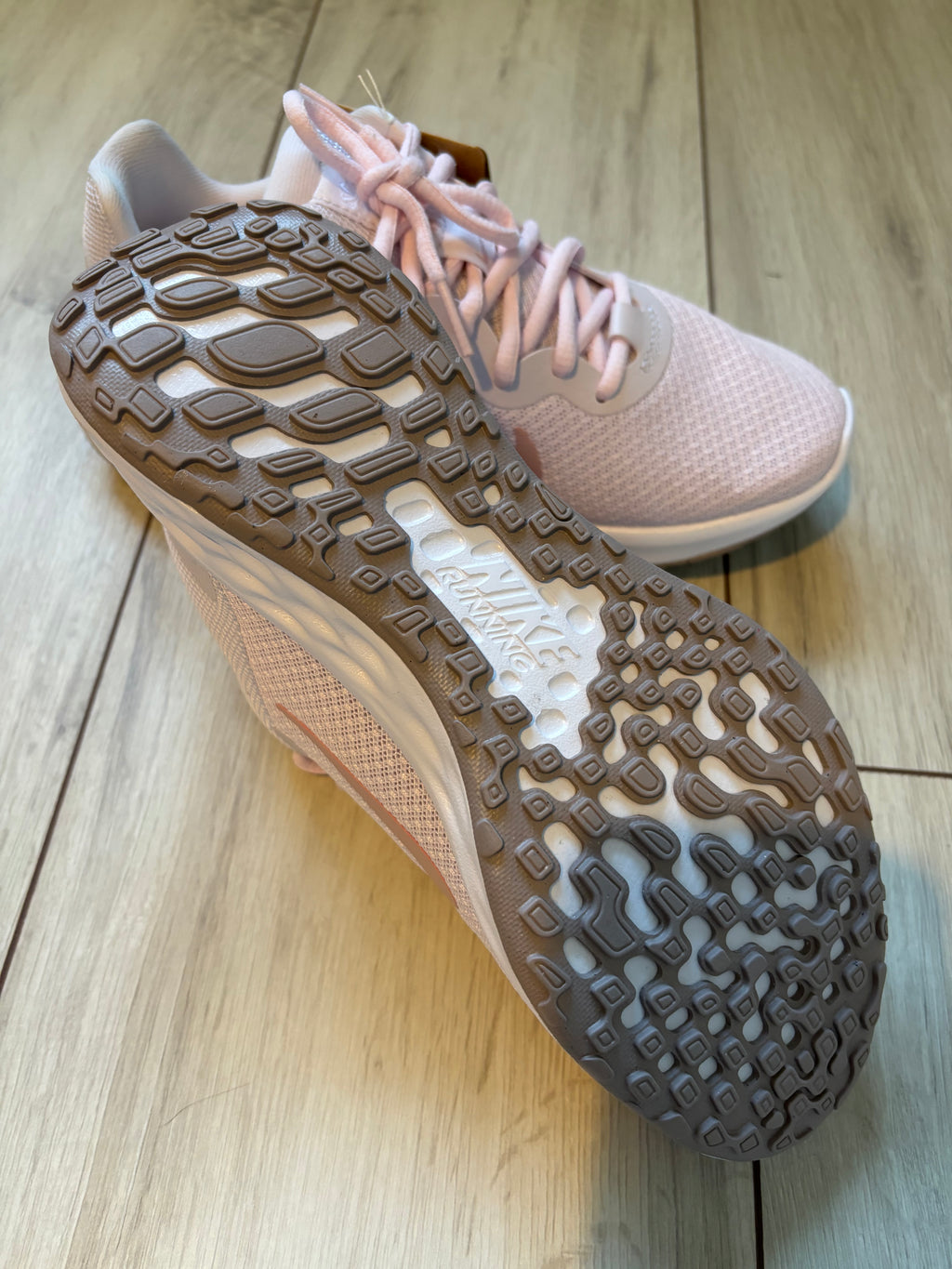 Nike Revolution 6 Nature Women’s Trainers UK 4 EU 37.5 Brand New!