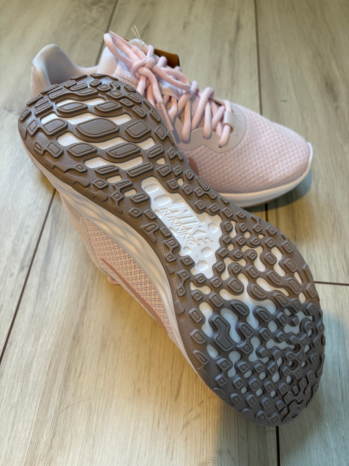 Nike Revolution 6 Nature Women’s Trainers UK 4 EU 37.5 Brand New!