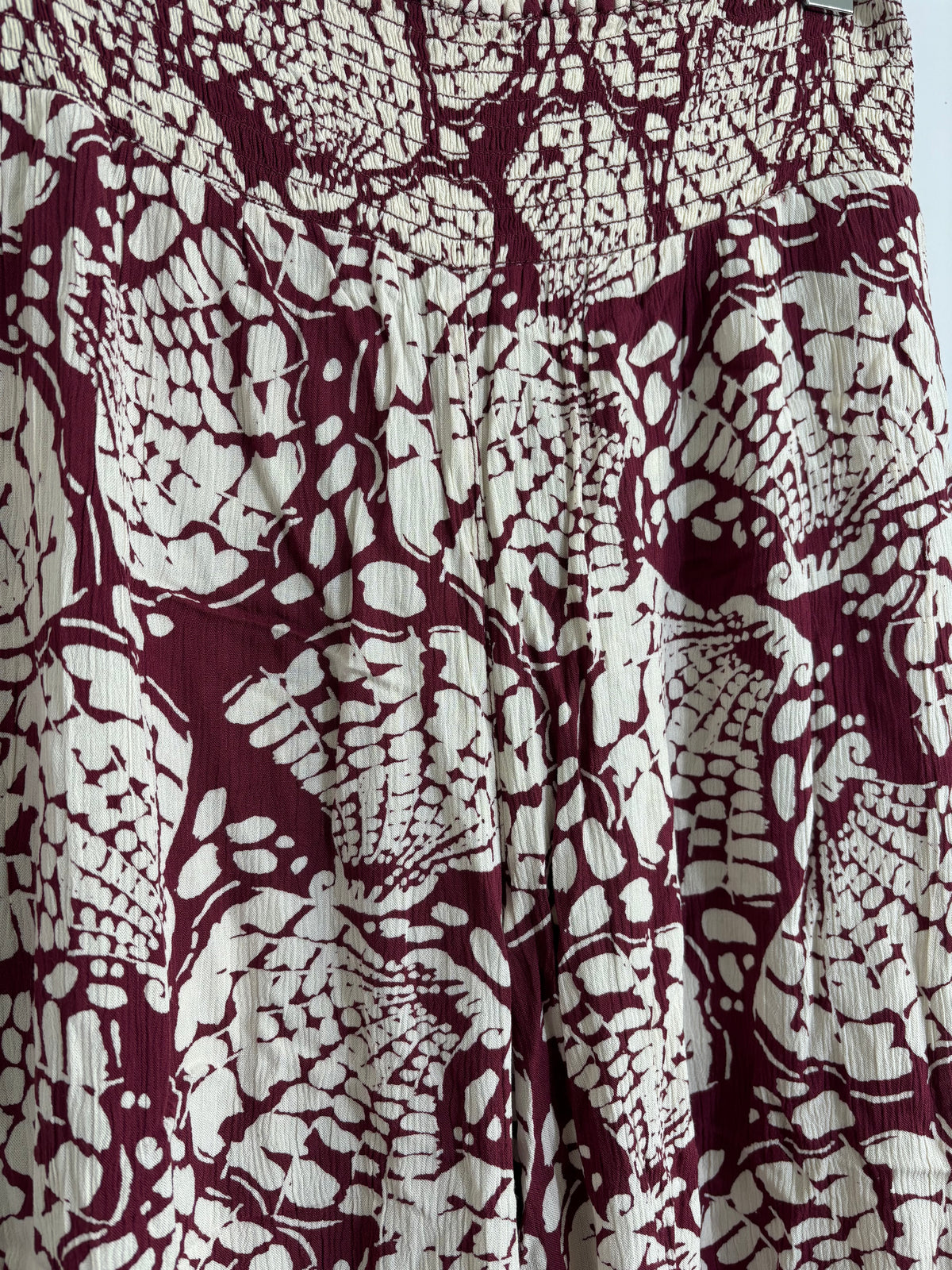 FatFace Burgundy Red & Cream Wide Leg Trousers Shirred Waist UK 12 Short