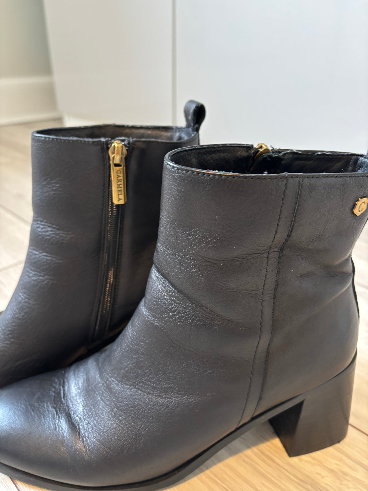 Carvela Black Leather Ankle Boots EU 40 UK 7